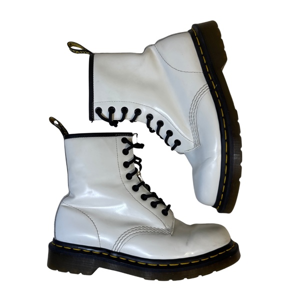 Dr Martens 1460 White Leather Combat Boots Women’s 7 | Iconic 8-Eye Style - Picture 1 of 15